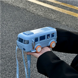 Sticla de apa in forma de autobuz